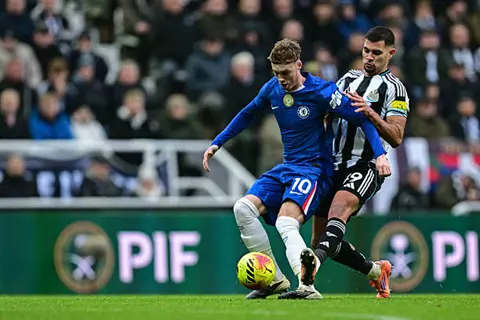  هدية لـ3 فرق.. ترتيب الدوري الإنجليزي بعد تعادل نيوكاسل وتشيلسي